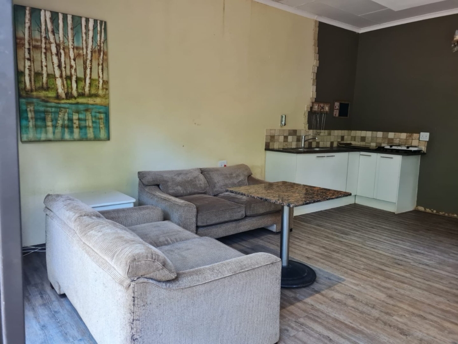 Commercial Property for Sale in Remhoogte AH North West